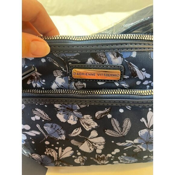 ADRIENNE VITTADINI Front Row Floral Collection Navy Floral Crossbody Bag - Picture 9 of 13